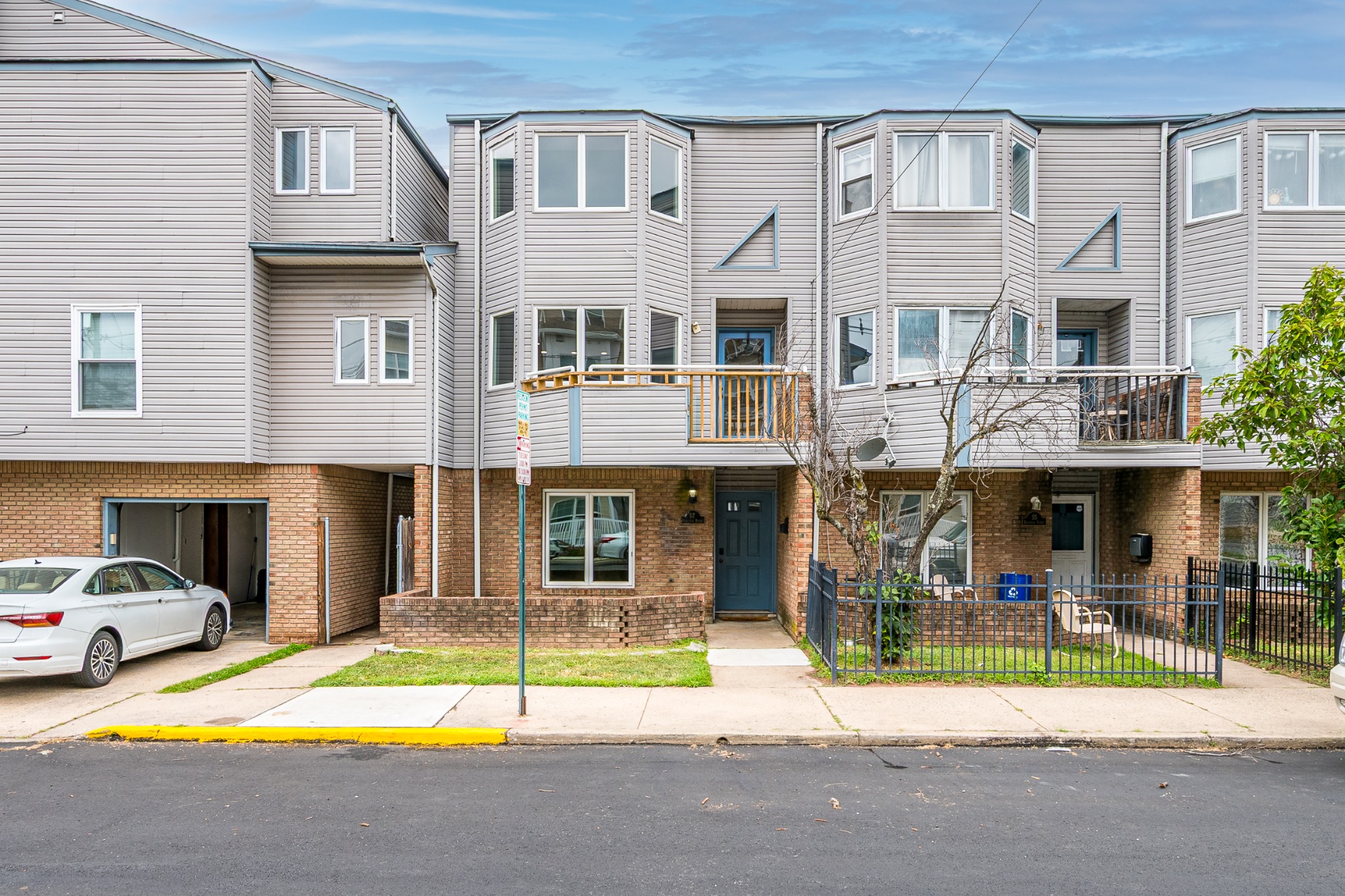 57 Delafield Exterior